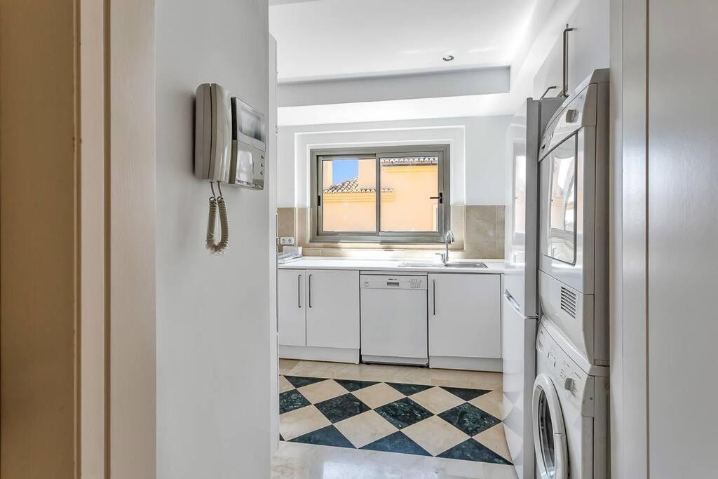 Yolo Spaces - Sotogrande Sea View Penthouse San Roque  Zewnętrze zdjęcie