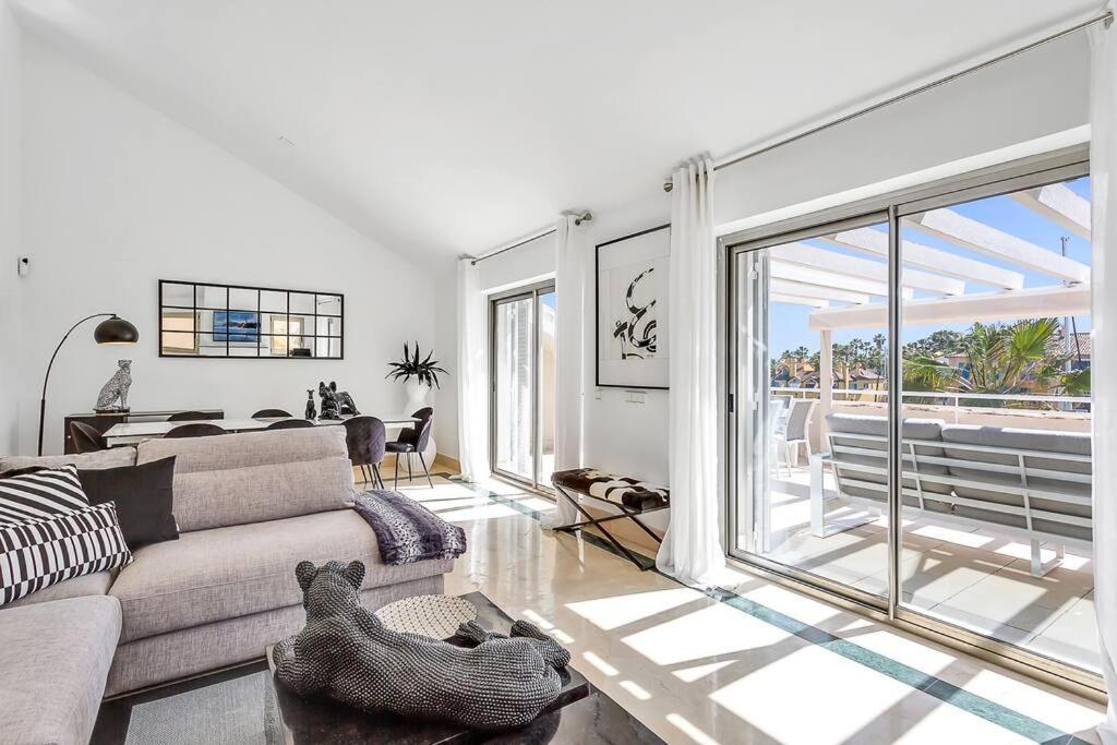 Yolo Spaces - Sotogrande Sea View Penthouse San Roque  Zewnętrze zdjęcie