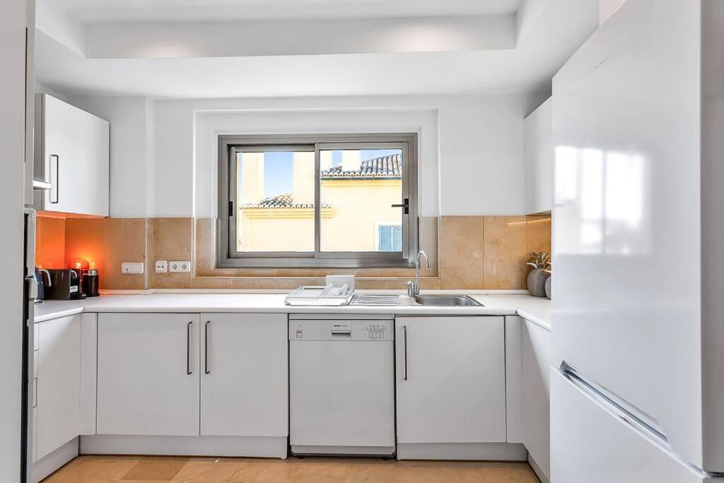 Yolo Spaces - Sotogrande Sea View Penthouse San Roque  Zewnętrze zdjęcie