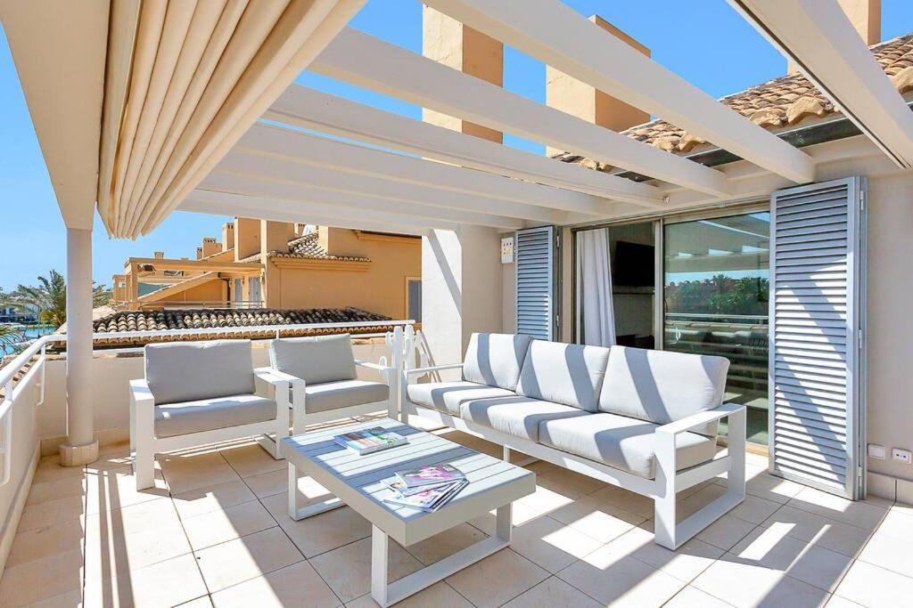 Yolo Spaces - Sotogrande Sea View Penthouse San Roque  Zewnętrze zdjęcie