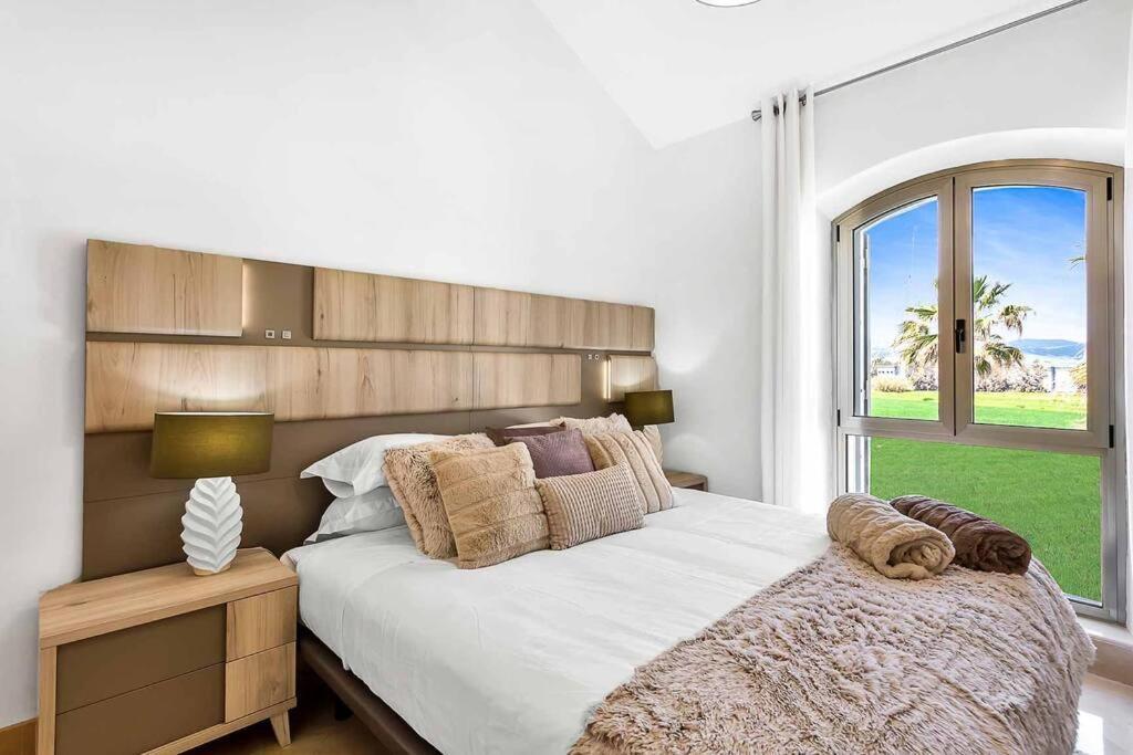 Yolo Spaces - Sotogrande Sea View Penthouse San Roque  Zewnętrze zdjęcie